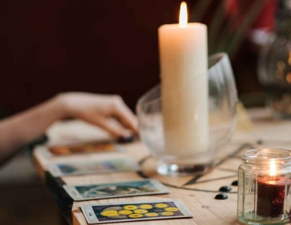 Master the Tarot: A Complete Beginner-to-Advanced Journey
